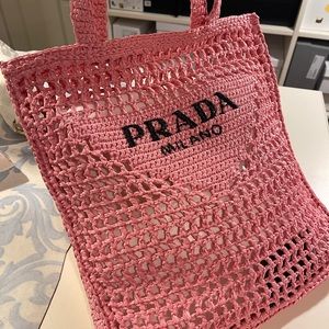 NEVER WORN PRADA RAFFIA BAG!